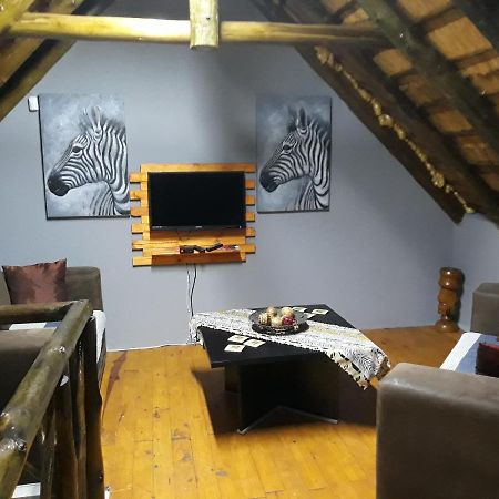 African Sky Marloth Park Luaran gambar